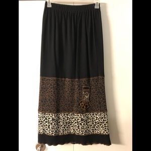 🌟Surya Maxi Skirt M🌟Cotton Knit🌹Beaded Decor